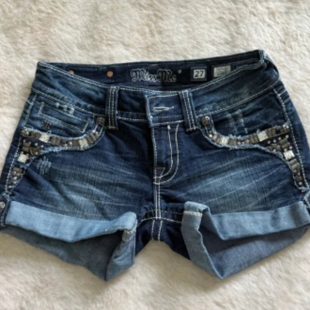 Like new! Miss Me Jean/Denim Shorts Rhinestone Embellished Size 27